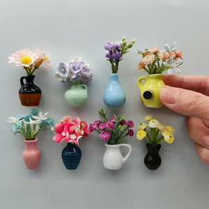 Mini vase en céramique en gros, décoration créative magnétique pour arrangement floral, ornement miniature, aimant de réfrigérateur DIY - Product Image 4