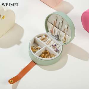 Bolsa de almacenamiento de joyas de viaje portátil organizador de logotipo personalizado contenedor de joyero de cuero - Product Image 2