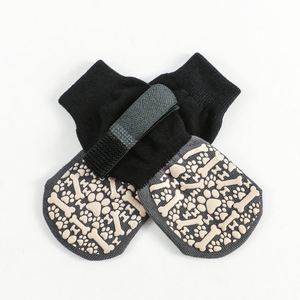 Nouvelles chaussettes pour chien pour éviter de lécher les pattes, protection des pattes, contrôle de la traction sur les sols en bois dur, bottes pour chiots, grands chiens et chiens âgés - Product Image 4