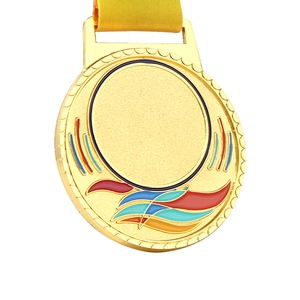 Vente en gros d'activités sportives Metal Crafts Awards Medals <span class=keywords><strong>of</strong></span> <span class=keywords><strong>Honor</strong></span> Médailles en métal vierges personnalisées bon marché avec ruban de couleur - Product Image 3