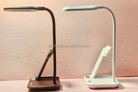 Logo personnalisé multifonction 5 en 1 chargeur rapide 15W charge magnétique rapide avec lecture LED lampe de bureau pour téléphone EarPods