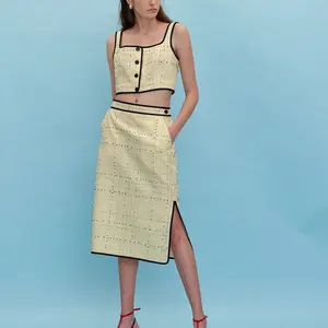 Модная новая одежда на заказ, 2023 элегантный сексуальный комплект из двух предметов, укороченный топ и юбка для женщин, комплект из 2 предметов без рукавов