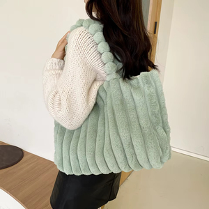 <span class=keywords><strong>Sac</strong></span> fourre-tout en <span class=keywords><strong>fausse</strong></span> <span class=keywords><strong>fourrure</strong></span> rayée douce personnalisé Royal Fair avec poignée perlée, grande capacité, <span class=keywords><strong>sac</strong></span> fourre-tout en sherpa, <span class=keywords><strong>sac</strong></span> pour les trajets quotidiens - Product Image 4