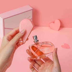 <span class=keywords><strong>Eau</strong></span> <span class=keywords><strong>de</strong></span> <span class=keywords><strong>Toilette</strong></span> en Spray <span class=keywords><strong>de</strong></span> Alta Calidad para Mujer, 50 ml, Aromas Frutales y <span class=keywords><strong>de</strong></span> Rosas Lujosos y Duraderos, Regalo Clásico para el Día <span class=keywords><strong>de</strong></span> San Valentín - Product Image 5