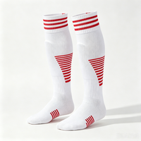 Chaussettes de football antidérapantes pour jeunes, échantillon gratuit, pour matchs sur gazon synthétique, maille respirante, anti-ampoules, design personnalisé avec lettres