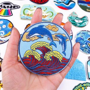 Patchs thermocollants DIY pour vêtements, brodés, sur le thème des voyages en plein air, personnalisables, vente en gros - Product Image 3