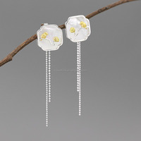 Rosaeflora "The Summer Breeze" Boucles d'oreilles à pompon décoratives chinoises en argent sterling 925 véritable et coquillage naturel, bijoux fins