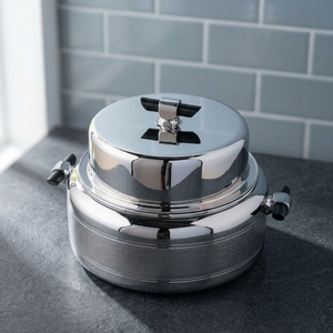 Casserole ronde en acier inoxydable avec couvercle, design minimaliste durable, pour cuisinières à gaz et à induction - Product Image 2