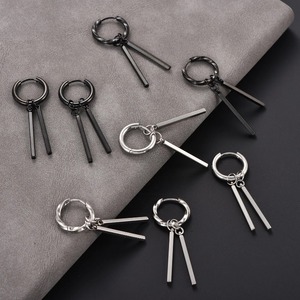 2 paires de boucles d'oreilles pendantes Zoro en acier inoxydable, style punk, avec pendentif carré, type Huggie Hoop, accessoires de bijoux pour femmes et hommes - Product Image 1