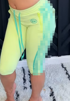 Setelan Olahraga Wanita Dua Potong Bergaya Y2K dengan Logo Custom, Kerah Tinggi, Lengan Panjang, Zip, Crop Top, Celana Capri Sepanjang Lutut, dan Model Bodycon