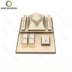 Accesorios de exhibición de joyería de lujo, juego completo para escaparates de joyerías y mostradores de venta minorista. - Product Image 1