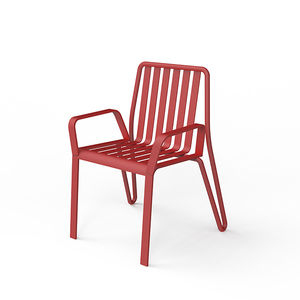 Sillón de Jardín Minimalista Contemporáneo de Aleación de Aluminio Rojo con Patas Cónicas, Asiento Deslizante, Apilable, Muebles de Exterior Duraderos - Product Image 2