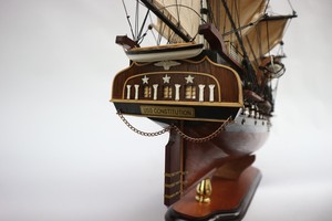 GIA NHIEN Para Decoración del Hogar y Oficina y Regalos Corporativos, Maqueta Pintada (detallada) del USS Constitution, Barco Histórico de Vela - Product Image 4