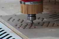 Máquina CNC para Madera HQD 9KW ATC 2100x4000mm con 5+4 Cabezales de Perforación, Mesa con Ranura en T y Vacío, Cargador de 16 Herramientas, Control Syntec para Muebles