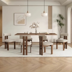 Silla de Comedor Nórdica de Madera Maciza, Tapicería de Cuero Negro Moderno, Estilo Vintage de Lujo Ligero, Ecológica y Suave para Restaurante - Product Image 5