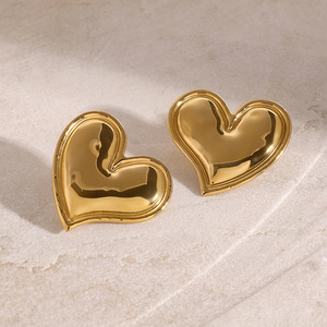 Chubby Heart Shaped 18k Gold Stainless Steel <b>Stud</b> <b>Earrings</b> For Gift Jewelry - Product Image 4