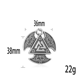 Pendentif triangle Viking en acier inoxydable, collier géométrique unisexe pour hommes et femmes, style rétro punk - Product Image 4
