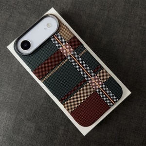 Coques de téléphone magnétiques rigides texturées en fibre de carbone pour iPhone 17 Air, étui de téléphone en fibre de carbone pour iPhone 17, bon emballage - Product Image 6