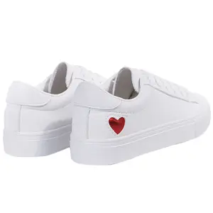 Xrh Wholesale Spring Pu Valentine's Day Gift Love Custom Shoes Low Top Walking Vulcanize PU White Shoes For Women