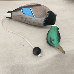 Entraîneur de chasse pour adultes Aiddog Toy Jouet d'entraînement de chien en forme de canard avec sifflet Pare-chocs d'obéissance pour chiot - Product Image 1