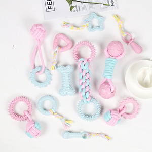 Jouet à mâcher en forme <span class=keywords><strong>de</strong></span> triangle avec empreintes <span class=keywords><strong>de</strong></span> pattes en TPR pour chiens, résistant aux morsures, en caoutchouc durable, pour la <span class=keywords><strong>dentition</strong></span> et l'entraînement - Product Image 3