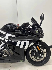 Motocyclette <span class=keywords><strong>d</strong></span>'<span class=keywords><strong>occasion</strong></span> à essence Spring SR250 avec injection électronique, refroidissement par eau, équipée <span class=keywords><strong>de</strong></span> ABS - Product Image 4
