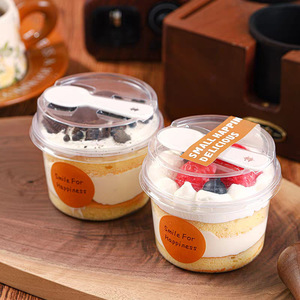 Gobelets à dessert en PET <span class=keywords><strong>de</strong></span> qualité alimentaire, écologiques, à faible MOQ, gobelets ronds jetables pour mousse et crème glacée avec couvercle et cuillère pour les fêtes - Product Image 3