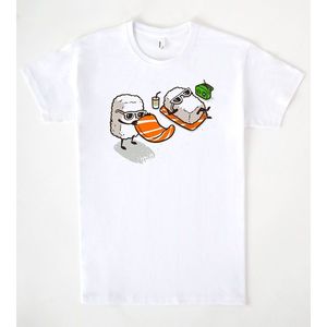 T-shirt Summer Sushi in cotone bianco, abbigliamento casual unisex - Product Image 1