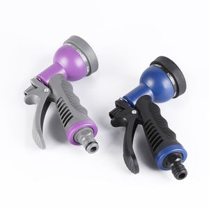 <span class=keywords><strong>Pistolet</strong></span> de pulvérisation de tuyau <span class=keywords><strong>d</strong></span>'eau en plastique à poignée souple à 6 fonctions avec motifs de pulvérisation variables pour une utilisation polyvalente dans le jardin - Product Image 6