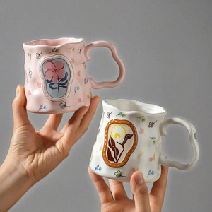 Mug Keramik Bunga Lukis Tangan Estetika Pastel |   Cangkir Kopi Bertekstur Lucu dengan Pinggiran Bergelombang Tidak Beraturan untuk Hadiah Ulang Tahun & Persahabatan - Product Image 1