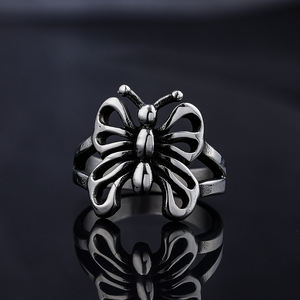 Mode <span class=keywords><strong>Acier</strong></span> <span class=keywords><strong>Inoxydable</strong></span> Gothique Bijoux Vintage Punk Papillon Champignon Coeur Forme Crâne Unique Gothique Anneau Femmes Mix <span class=keywords><strong>Lot</strong></span> - Product Image 4