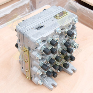 4718274 YA00000543 parti di ricambio della valvola navetta dell'escavatore 4468336 4625137 4486321 per ZAXIS200 ZAXIS240 ZAXIS360 valvola idraulica - Product Image 1
