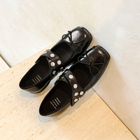 Nouvelles Ballerines Femme en Cuir de Vachette Véritable à Bout Carré, avec Sangles, Rivets et Nœud Papillon – Collection Automne 2026 – Modèle Tendance et Confortable