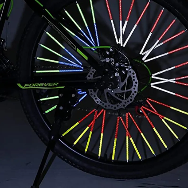 Roda de bicicleta que brilha no escuro falou refletor, refletor de bicicleta