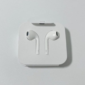 <span class=keywords><strong>Casque</strong></span> filaire semi intra-auriculaire Type-C avec câble tressé de 1,2 m et commande d'appel <span class=keywords><strong>pour</strong></span> <span class=keywords><strong>iPhone</strong></span> et utilisation universelle Android - Product Image 2