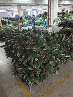 Vorbeleuchteter PVC-Weihnachtsbaum 1,2m-2,4m Warmweiße LED-Kiefernnadeln Klappbarer Metallständer Innen- und Außenbereich Weihnachtsdekoration