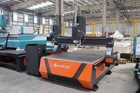 Routeur CNC 3 axes 1325 avec système de contrôle Mach3, machine de découpe et de gravure du bois personnalisable pour la fabrication de meubles