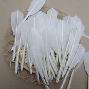 En gros Naturel Plume D'oie Volant DIY Plume Blanche pour Compétition Vêtements Accessoires 50 pcs/<span class=keywords><strong>lot</strong></span> - Product Image 3