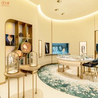 Vitrines à bijoux en verre éclairées par LED sur mesure de haute qualité, présentoirs modernes de luxe pour les magasins de détail et les centres commerciaux