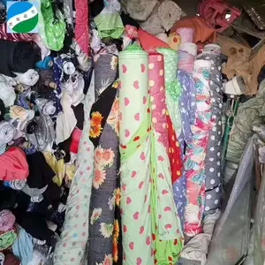 Kesim adet baskı stok Lot kumaş çin'de Rayon kumaş 100% RAYON standart 100 sıcak satış Rayon örme