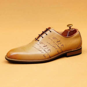 Men's <b>Pointed</b>-Toe Shoes 2026 New Design Leather High-Quality British Retro Engraved Brocade Business Formal Oxford Shoes - Product Image 6
