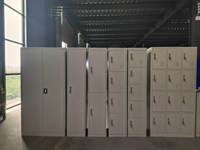 Casier de vestiaire de gym en acier à 4 portes, armoire de rangement métallique verrouillable pour le personnel de centre de fitness