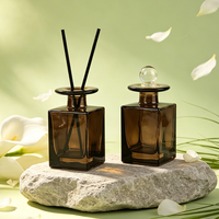 Petit minimum de commande : 500 pièces, flacon diffuseur en verre de 150 ml, pack de démarrage nouvelle marque, service d'impression d'étiquettes personnalisées facile.