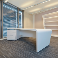 Ensemble de bureau de direction en Corian blanc personnalisé, mobilier commercial haut de gamme et durable