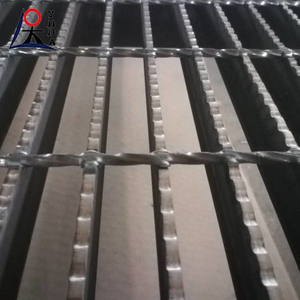 Grilles en acier antidérapantes galvanisées pour couvercles de tranchées, plaques de drainage des eaux pluviales, grilles en acier - Product Image 1