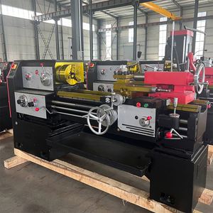 Torno Horizontal ANDUUK High C6136 para Procesamiento de Metales y Torneado de Piezas Rotatorias, Modelo 6136 - Product Image 1