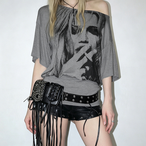 Robe T-shirt Y2K à imprimé portrait pour femme, coupe ample asymétrique à une épaule, style streetwear graphique - Product Image 3