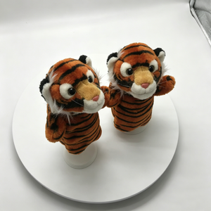 Marioneta de peluche de tigre personalizada para regalo navideño, marioneta de mano de tigre de peluche, marionetas de mano con cara de tigre de dibujos animados realistas - Product Image 1