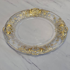 Assiette de présentation ronde en plastique élégante avec bordure dorée, assiette de <span class=keywords><strong>d</strong></span>îner en cristal pour réception de mariage et <span class=keywords><strong>d</strong></span>écoration de table de fête - Product Image 1