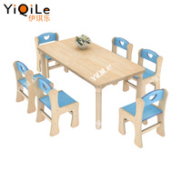 Table et chaises en bois massif pour enfants, mobilier stylé et populaire, pour centre de soins de jour